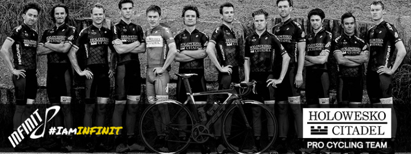 Holowesko race team picture, text  "Holowesko-Citadel Racing Team"